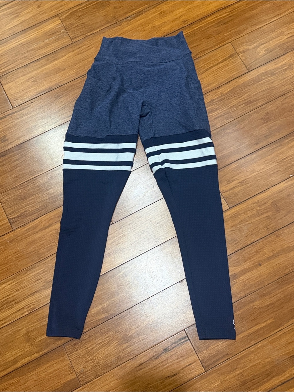 Bombshell Sportswear Scrunch Thigh-Highs leggings XS